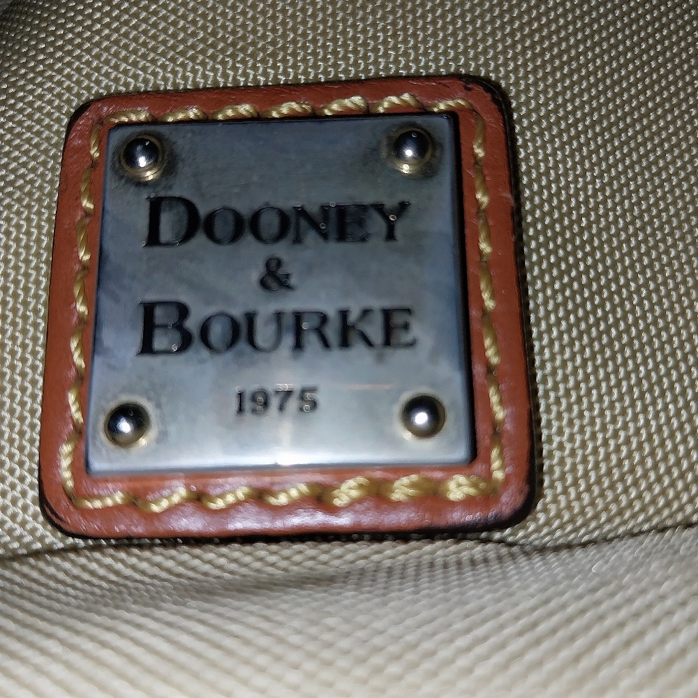 DOONEY & BOURKE - Picture 6 of 6